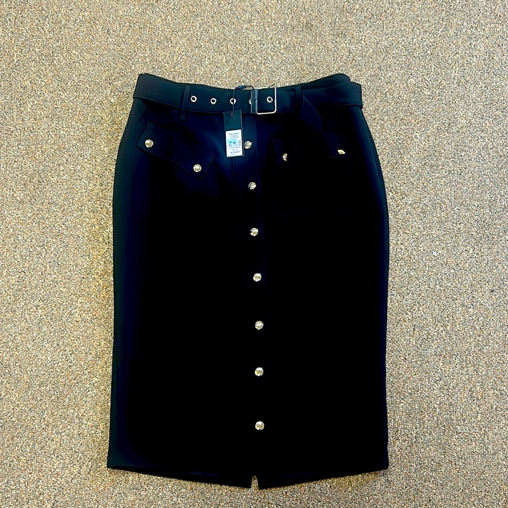 Ladies skirt in mint condition! New with tags